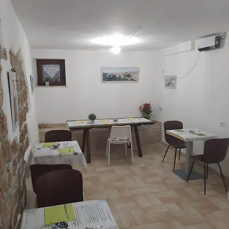 Le Larie Nocleg ze śniadaniem Collepardo