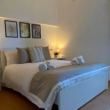 Le Larie Bed & Breakfast 3*